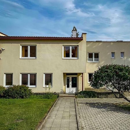 Penzion Ziva Bijacovce Exterior foto