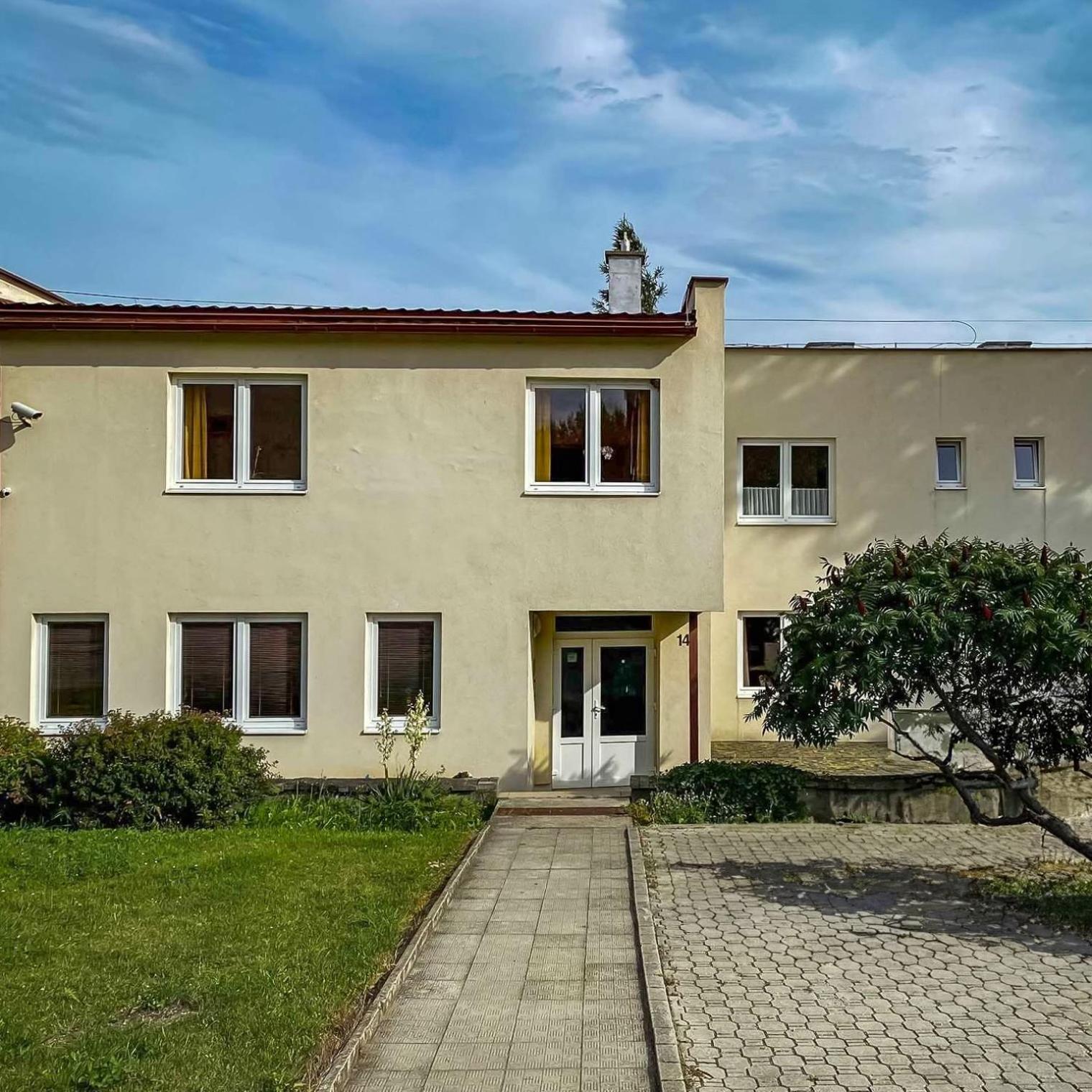 Penzion Ziva Bijacovce Exterior foto